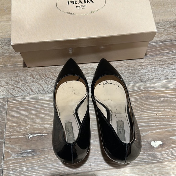 Prada patent leather black heels - Picture 10 of 14